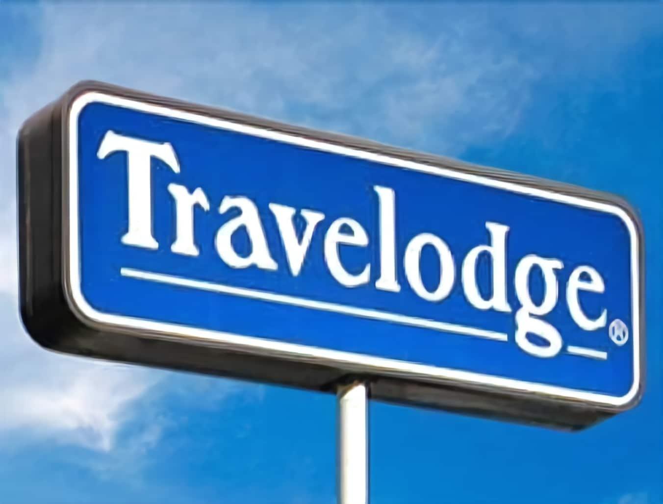 Travelodge By Wyndham Eugene Downtown/University Of Oregon Екстериор снимка