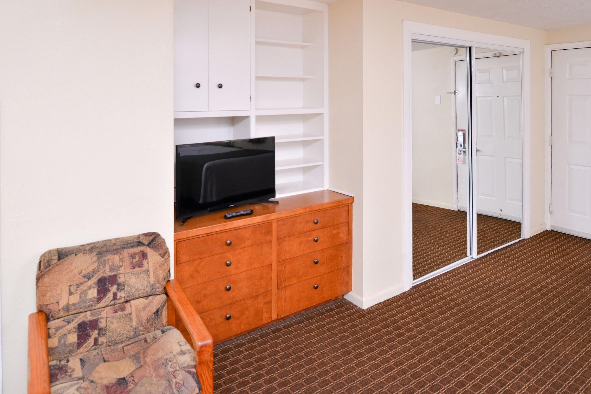 Travelodge By Wyndham Eugene Downtown/University Of Oregon Екстериор снимка