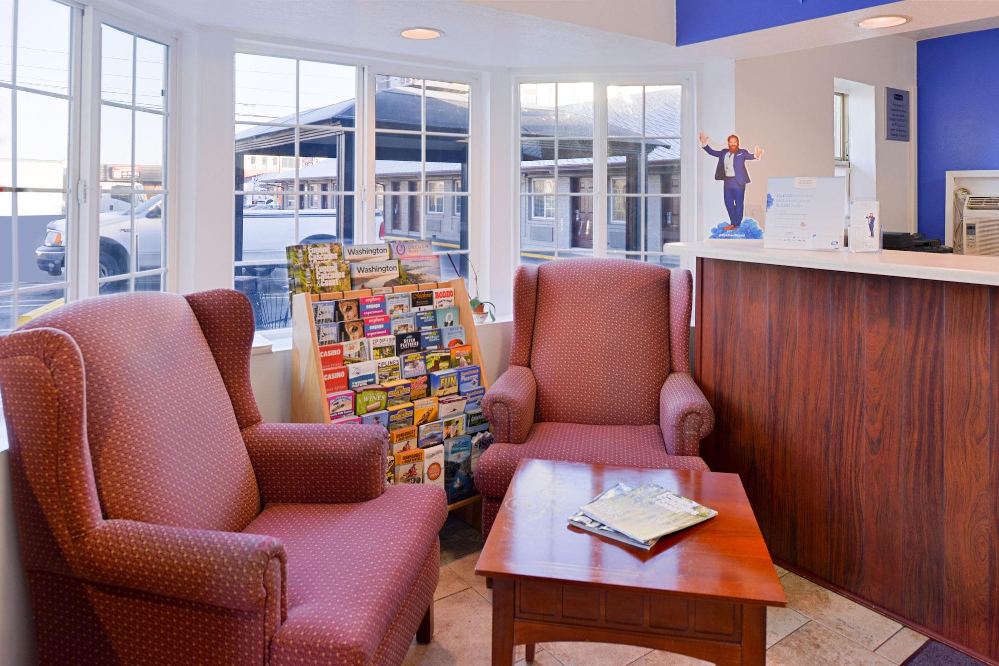 Travelodge By Wyndham Eugene Downtown/University Of Oregon Екстериор снимка