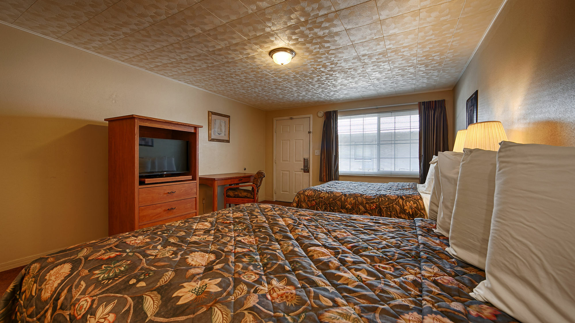 Travelodge By Wyndham Eugene Downtown/University Of Oregon Екстериор снимка