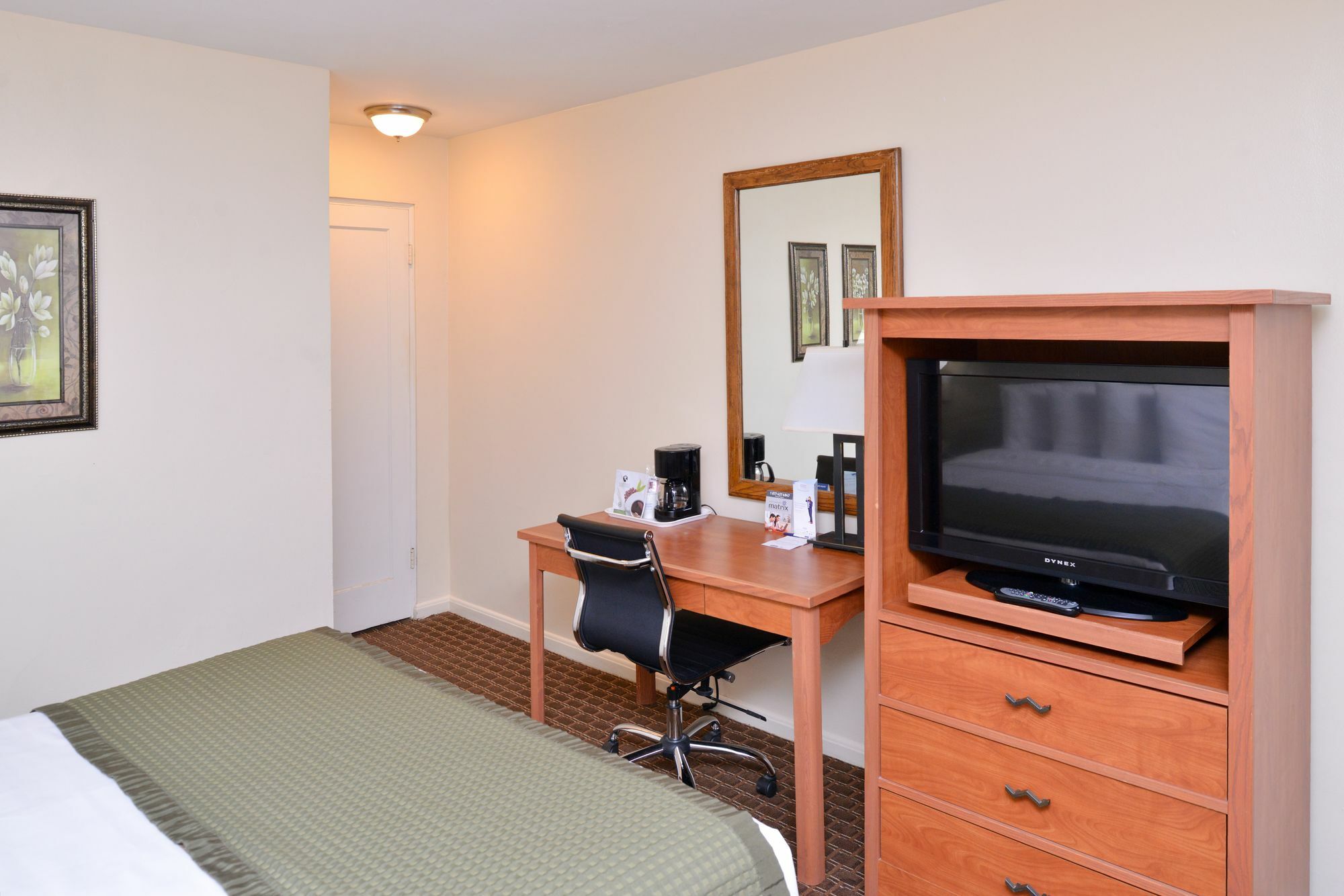 Travelodge By Wyndham Eugene Downtown/University Of Oregon Екстериор снимка